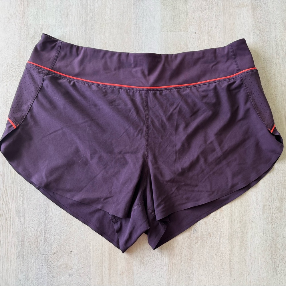 Athleta Women's Run With It Shorts